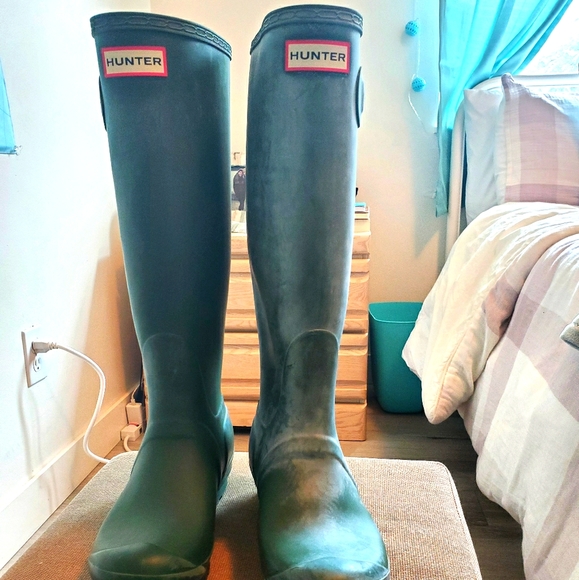 Green Hunter Boots - Picture 1 of 3